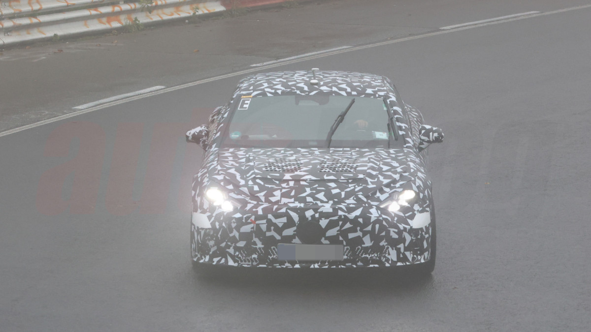 O GT 4 portas totalmente elétrico da Mercedes-AMG é testado em Nürburgring