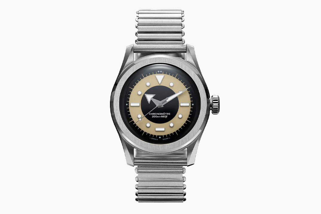 O mostrador do smoking da Serica retorna para provar que os relógios de campo também podem ter uma boa aparência