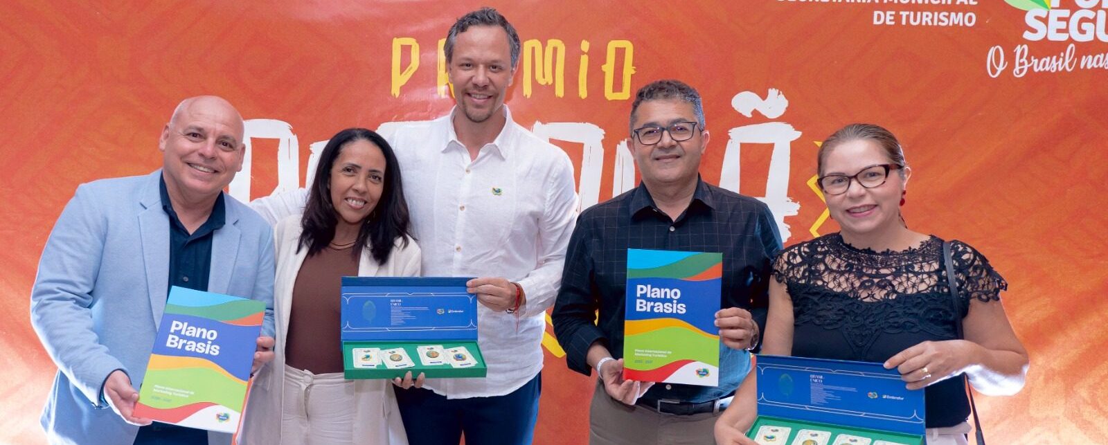 Embratur marca presença no 1º Prêmio Patxohã e debate plano de expansão do turismo internacional no estado