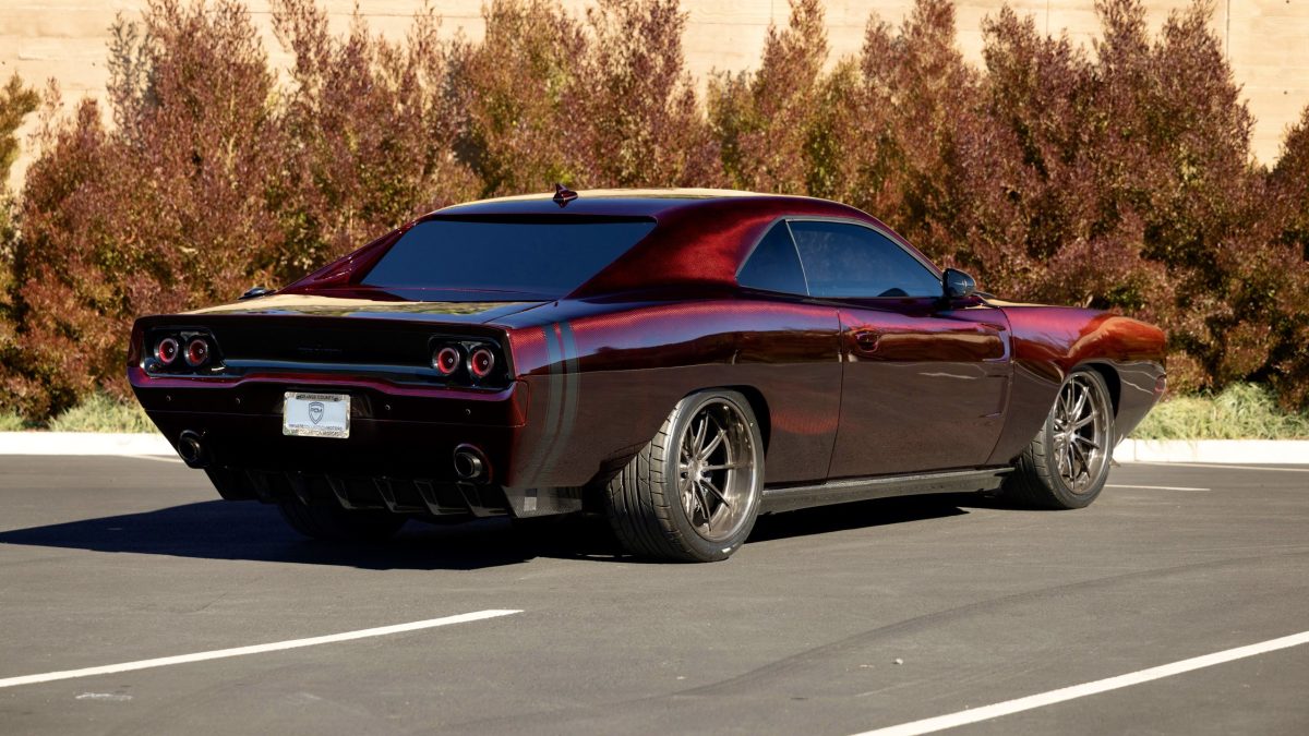 Este Dodge Charger Restomod de 1.000 HP esconde uma trama de carbono usada para hipercarros
