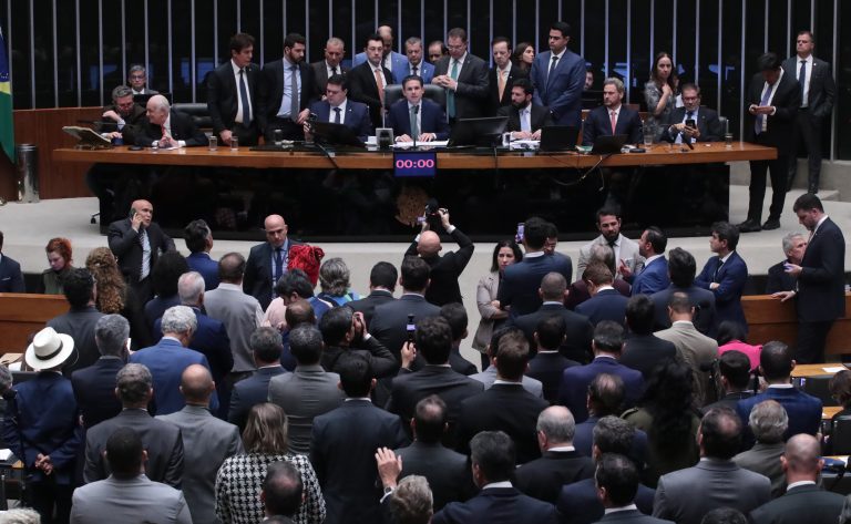 Projeto aprovado determina inclusão do devedor contumaz em cadastro da Receita; saiba mais – Notícias