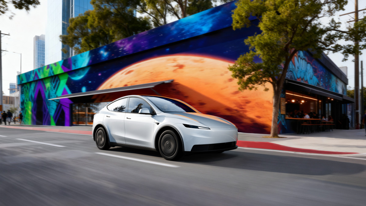As vendas da Tesla caíram para o nível mais baixo em quatro anos, à medida que novos modelos baratos não conseguem aumentar a demanda