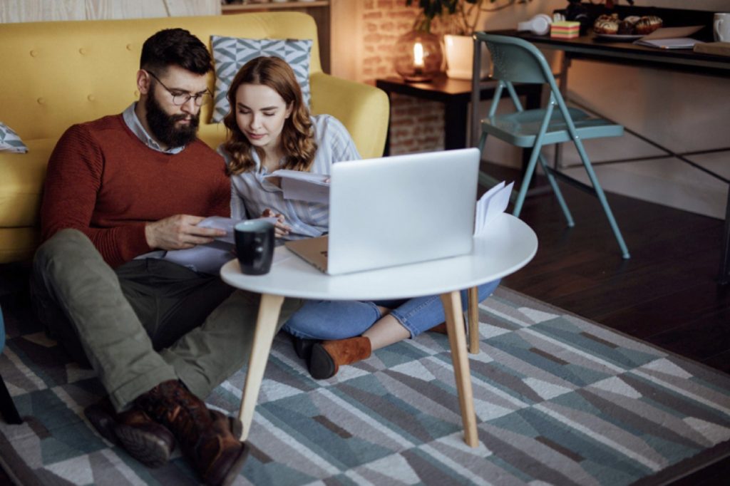 Como a gratificação atrasada melhora suas finanças