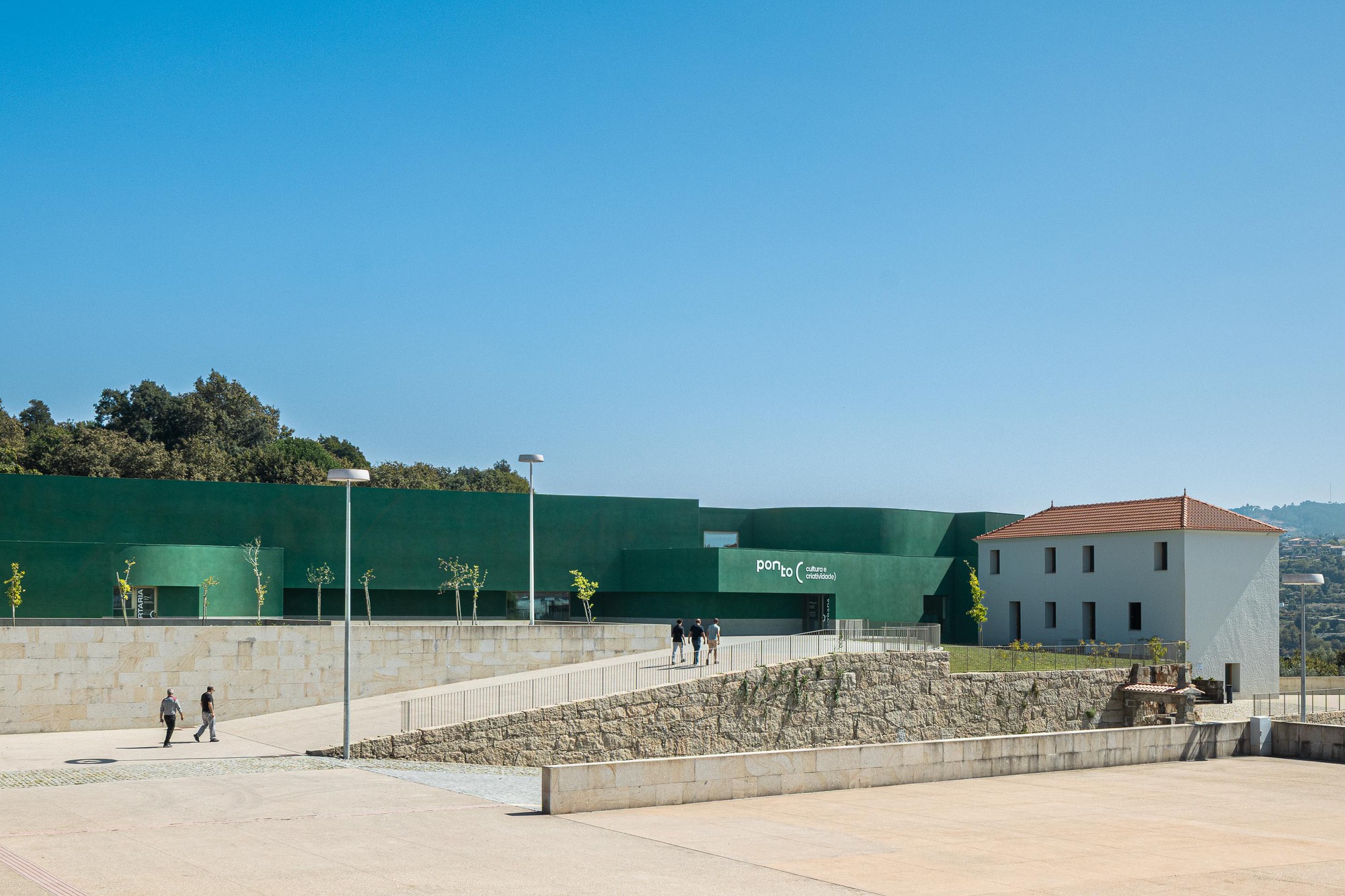 The Ponto C – Culture and Creativity / Galeria Gabinete