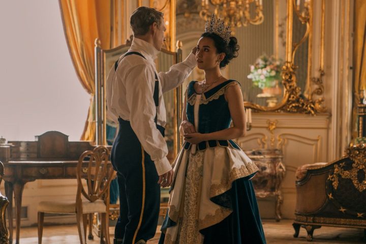 13 filmes e programas de TV para alimentar sua obsessão romântica entre o lançamento de livros