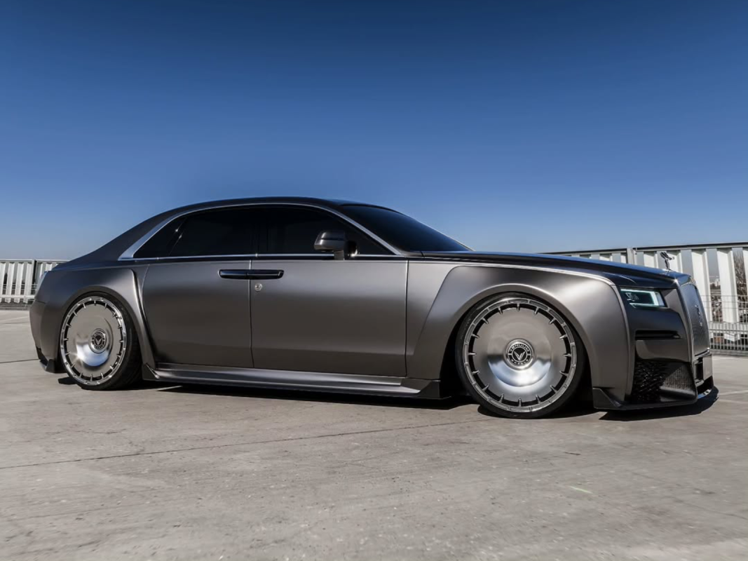 Personalizador de Dubai transforma o Rolls-Royce Ghost em um widebody rebaixado