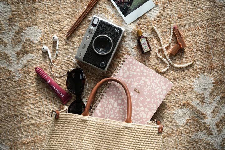 Compre agora: Os planejadores e acessórios 2026 da Everygirl estão aqui!