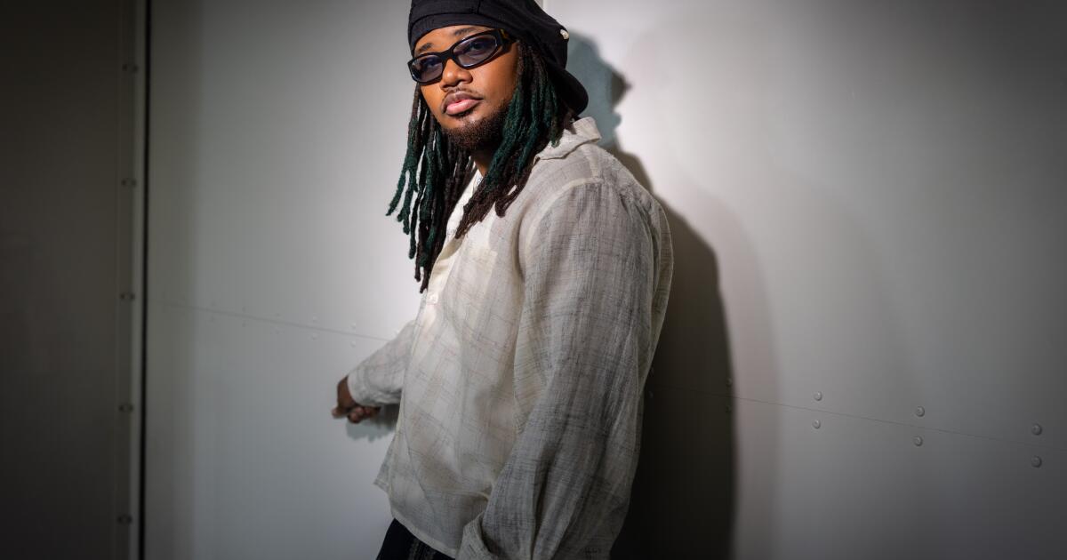 Leon Thomas fala sobre Nickelodeon, Grammys e seu primeiro single “Mutt”