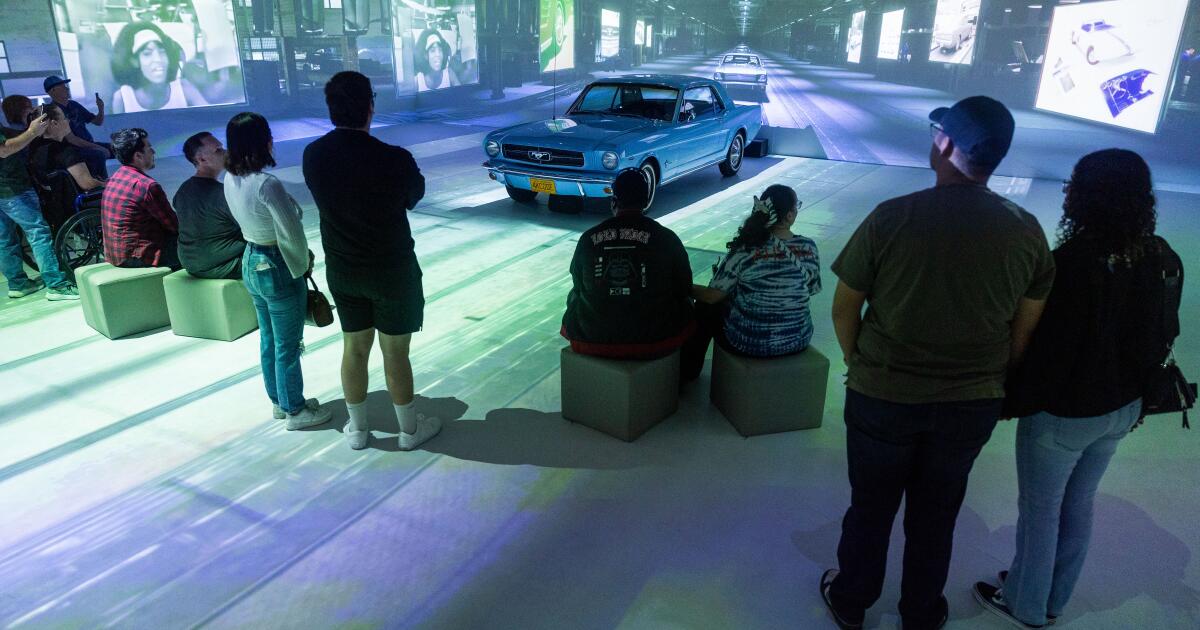 O Ford Mustang recebe tratamento de parque temático em Los Angeles