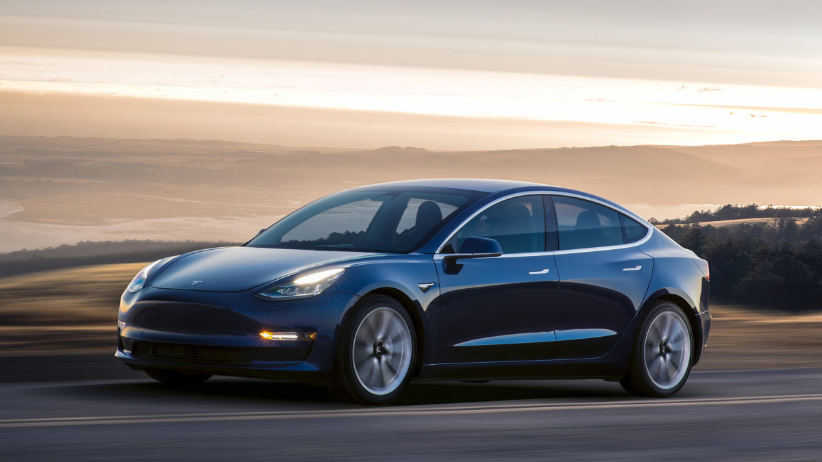 Tribunal rejeita ação alegando que uma tela sensível ao toque Tesla congelada causou um acidente