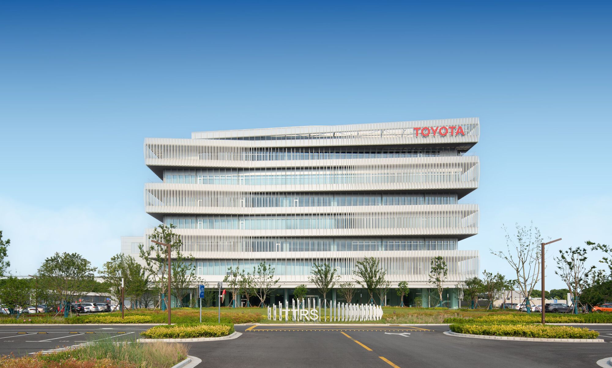 Centro de Pesquisa e Desenvolvimento TOYOTA / Nikken Sekkei