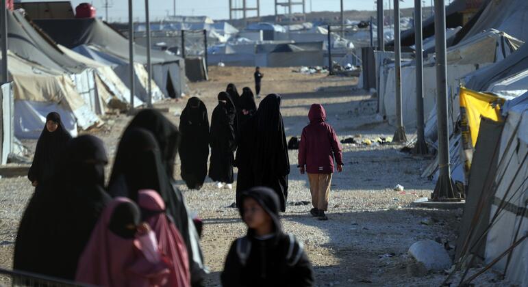 Confrontos e tempestades agravam crise humanitária no nordeste da Síria