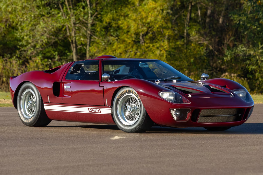 Espera-se que um Ford GT40 1965 dirigido pessoalmente por Carroll Shelby seja vendido por US$ 6 milhões