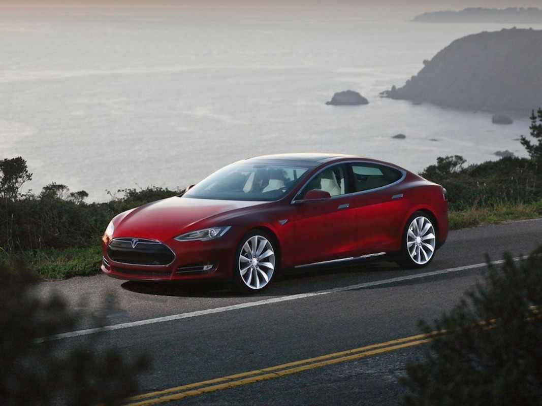 Uma bateria Tesla Model S pode custar mais do que um novo Model 3