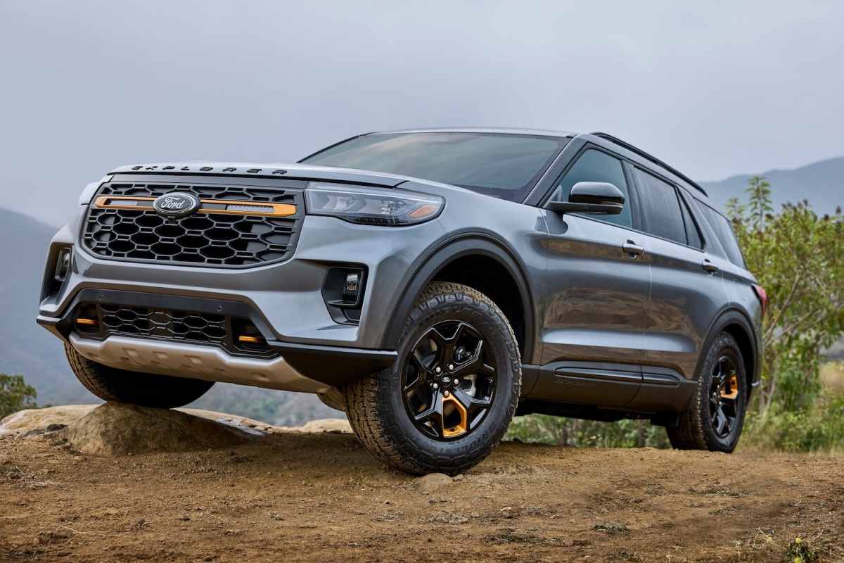 2026 Ford Explorer convocado para pára-brisas que poderiam se soltar
