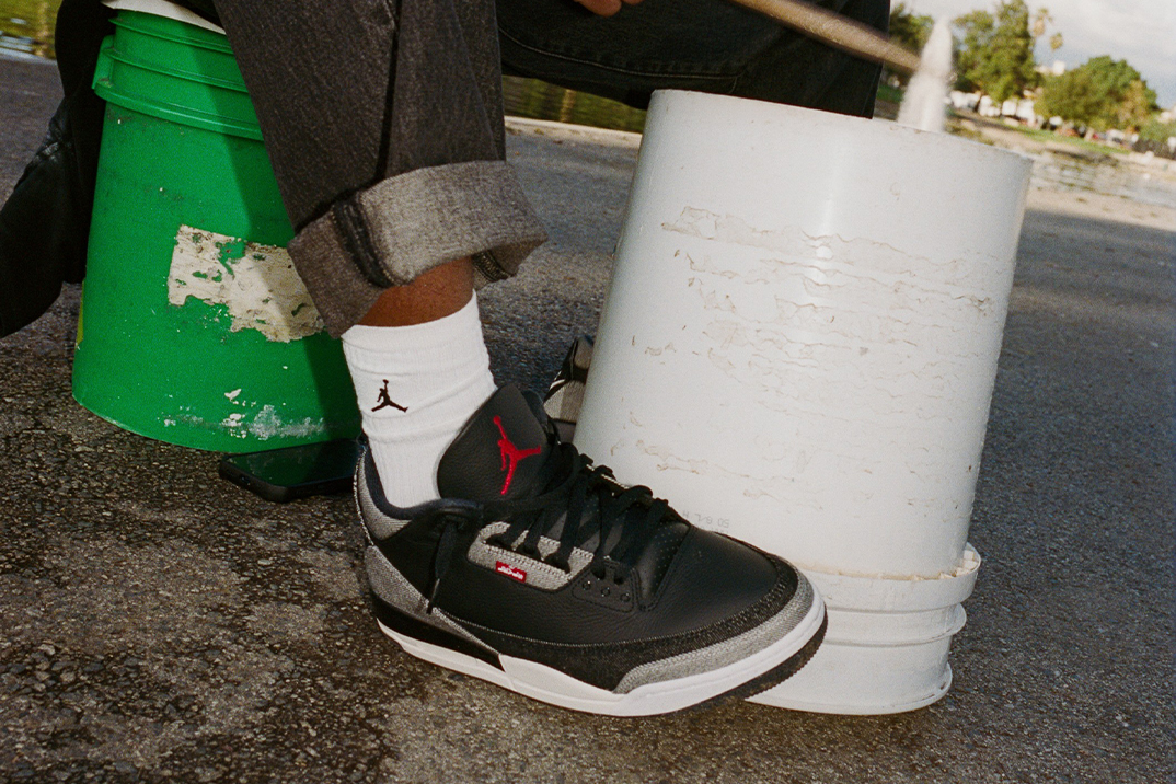 Levi’s está de volta ao jogo Jordan com uma coleção completa de jeans Air Jordan 3