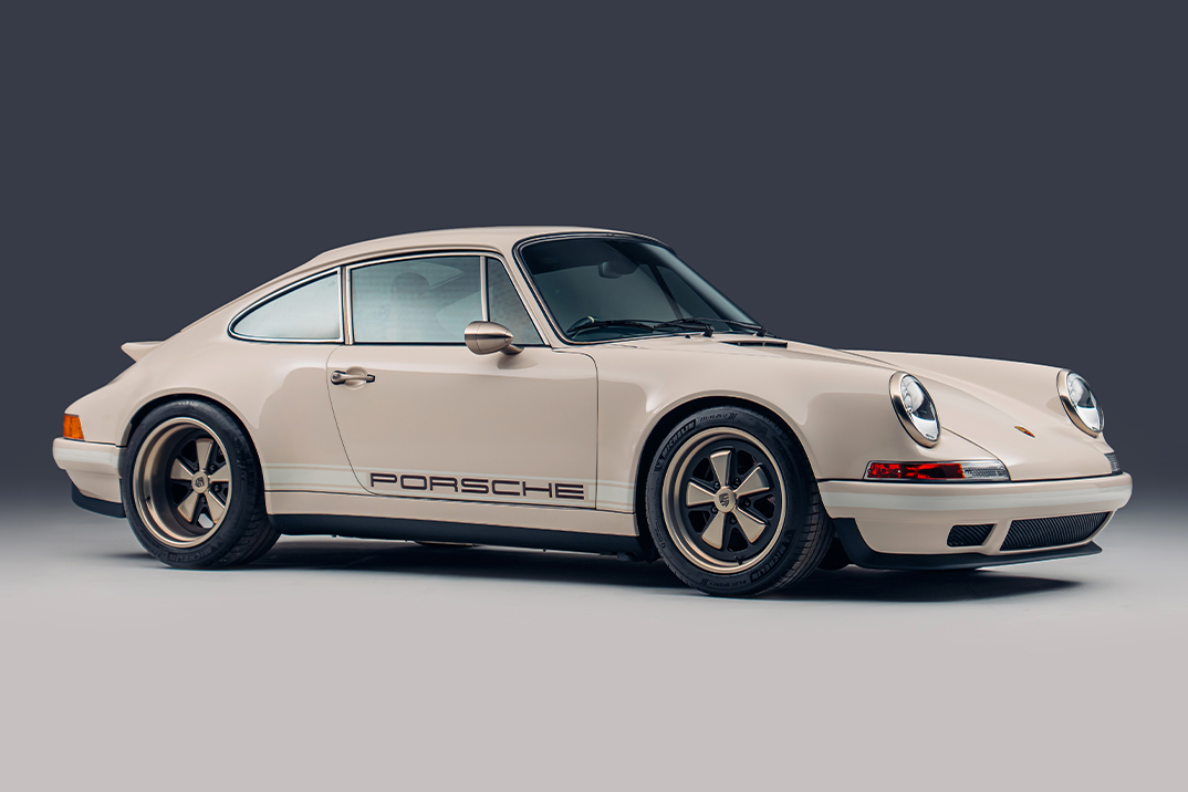 O Porsche 964 Restomod da Theon Design supera um GT3 RS enquanto pesa menos que um Hot Hatch