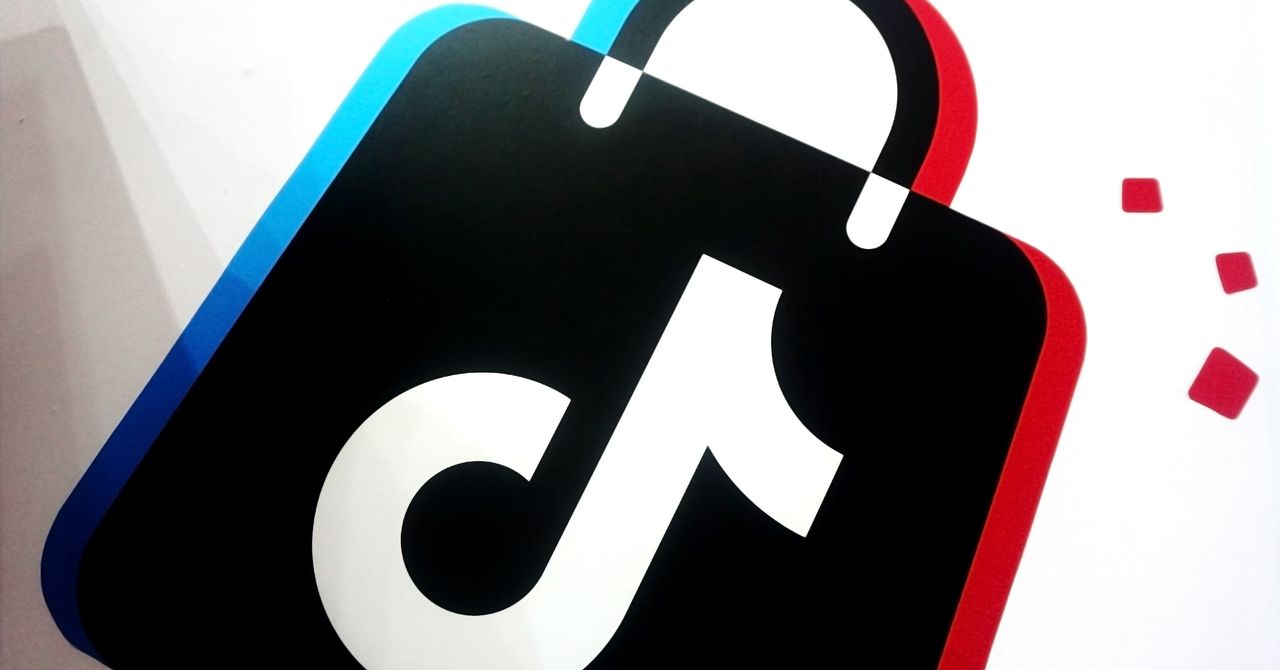 A loja TikTok me mostrou sugestões de pesquisa de produtos com simbolismo nazista