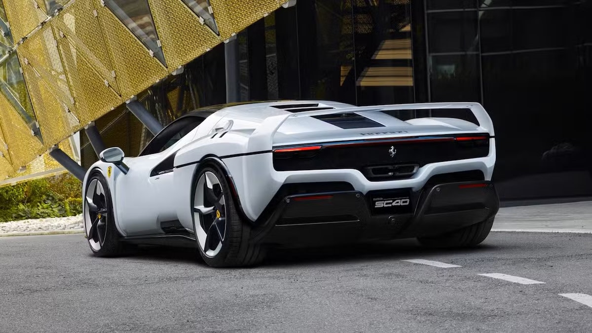 Ferrari pode estar trabalhando em um novo supercarro chamado “HC25”
