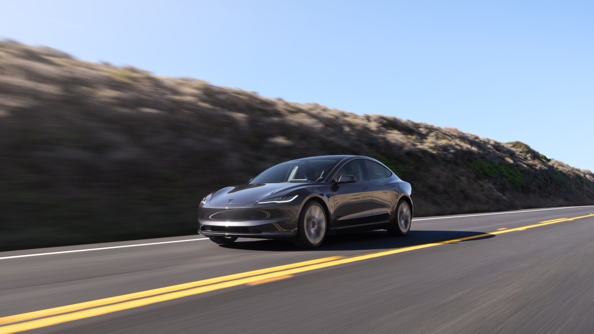 Os carros mais baratos da Tesla estão finalmente disponíveis para locação – e os negócios são chocantemente ruins