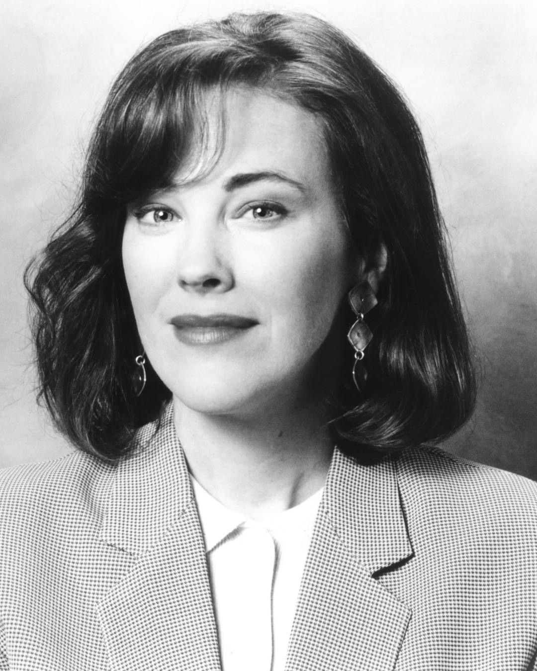 Catherine O’Hara era o tipo de artista que você sofre como uma família