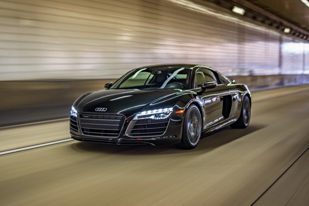 Unicorn 2015 Audi R8 V10 à venda com manual fechado e pintura ultra-rara