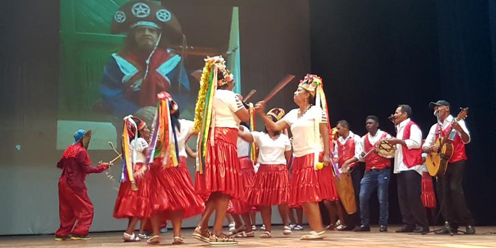 Mostra em Recife celebra o reisado pernambucano
