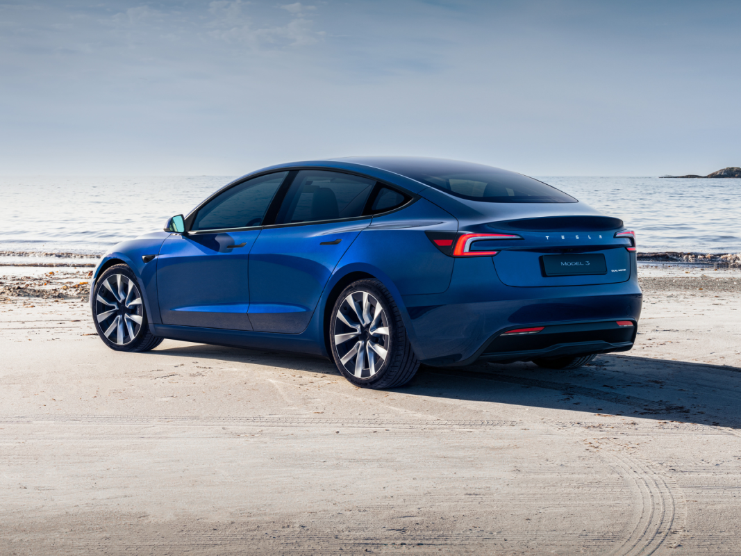 Tesla acabou de retirar o piloto automático e tornou a condução totalmente autônoma a única atualização