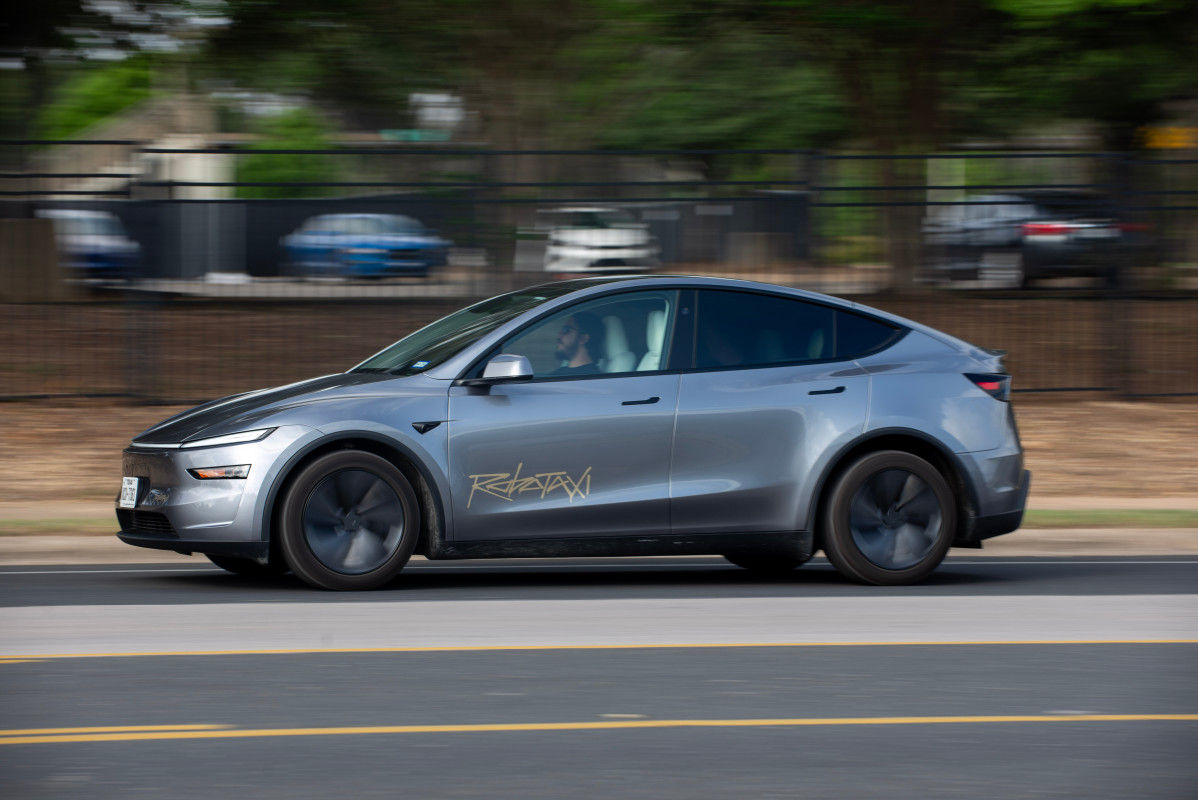 Por que Tesla acha que um Robotaxi de dois lugares é melhor que um maior