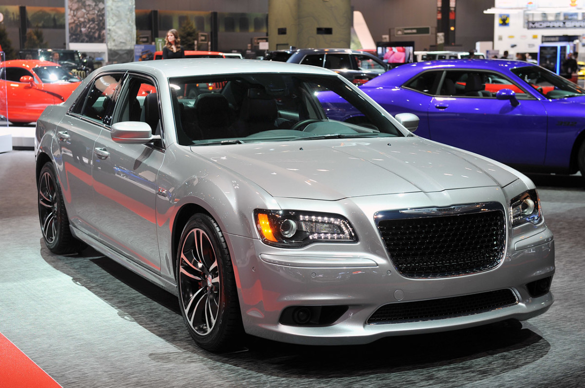 Mais de 2 milhões de carros Dodge e Chrysler acusados ​​de design de assento defeituoso em novo processo