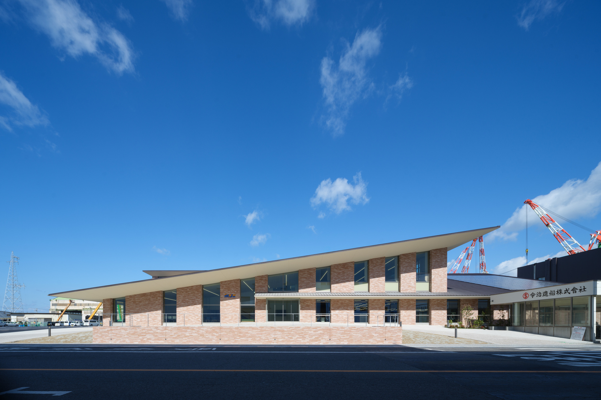 Escritório de Marugame da construção naval de Imabari/projeto da arquitetura de Yano Aoyama