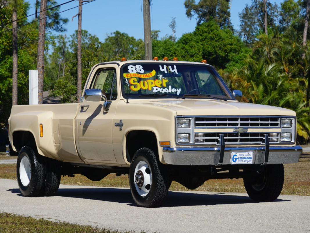 Um caminhão Chevy 1988 acabou de ser vendido por US$ 100 mil – e é praticamente novo