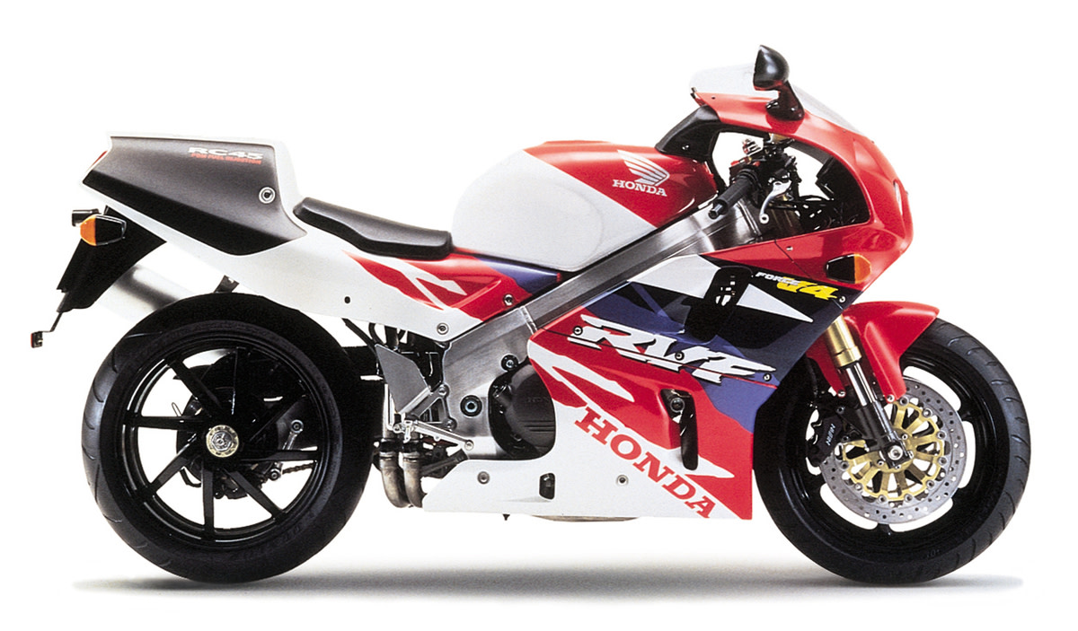 Como a Honda construiu um motor V-Twin para vencer a Ducati