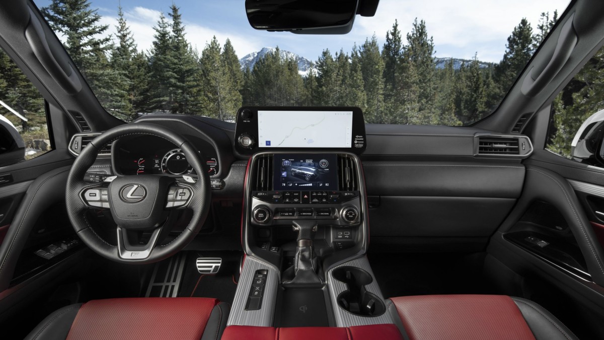 Lexus LX 600 foi recolhido por causa de software de transmissão que pode causar danos