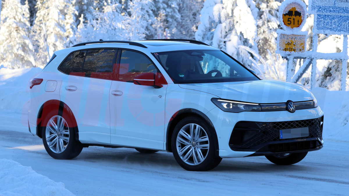 Tiguan R da Volkswagen tem como alvo o RAV4 GR Sport da Toyota com mais de 300 HP