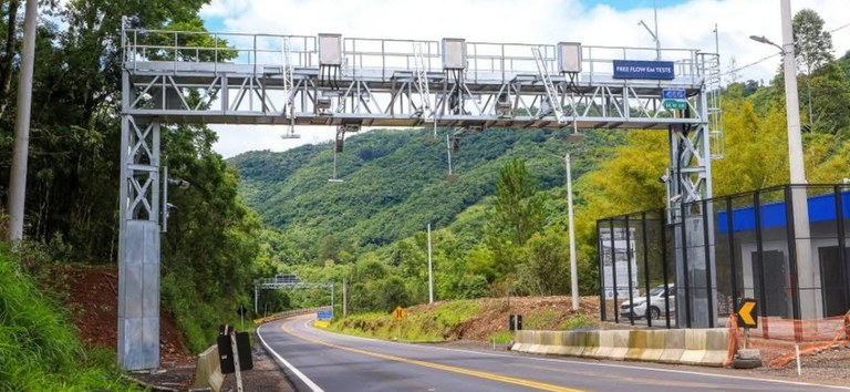 ANTT autoriza início da cobrança eletrônica em novos pontos no Oeste e Sudoeste do Paraná, com reajuste tarifário previsto em contrato — Agência Nacional de Transportes Terrestres