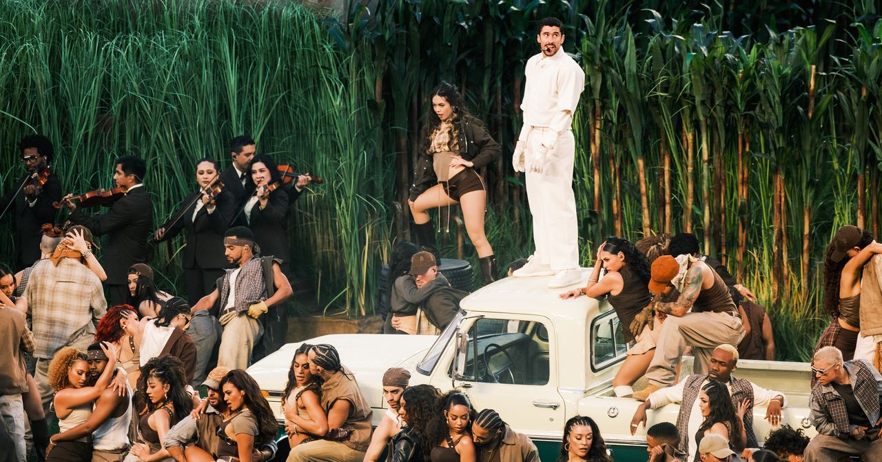 Por dentro do histórico show do intervalo do Super Bowl de Bad Bunny