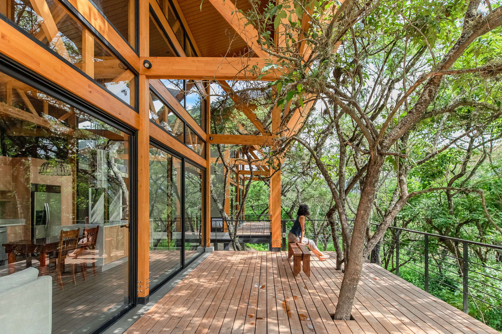 Casa na Floresta / Espinoza Carvajal Arquitectos