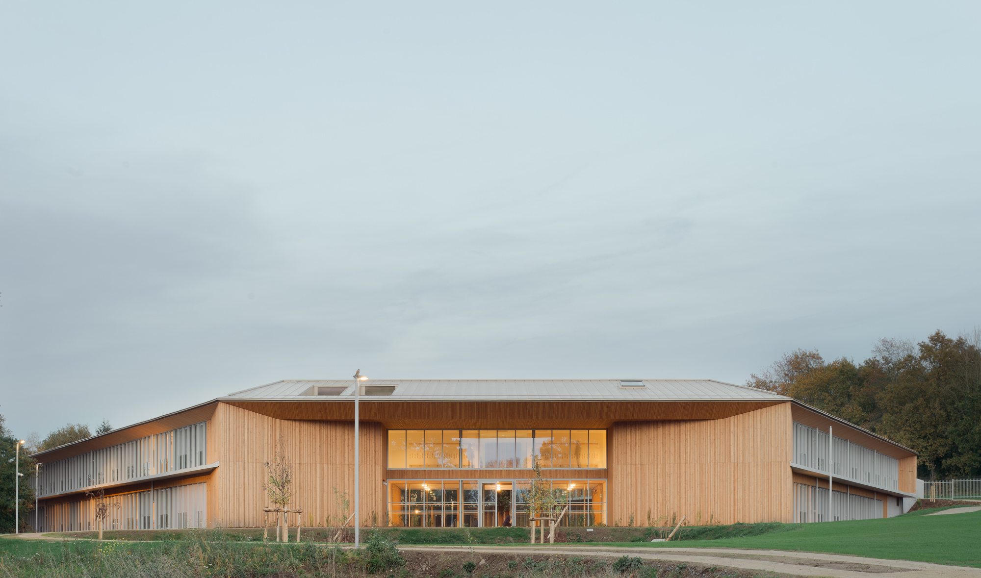 Complexo Escolar Simone Veil / Leibar Seigneurin Architectes