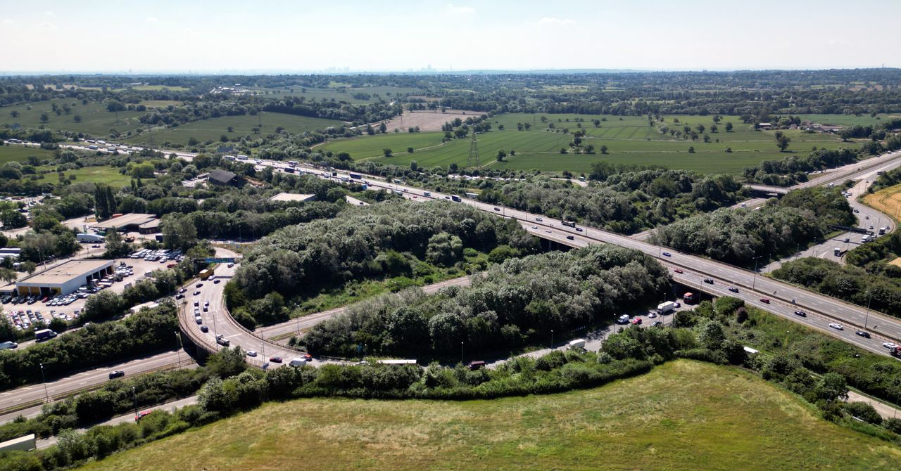 A pequena cidade inglesa varrida pela corrida armamentista global de IA