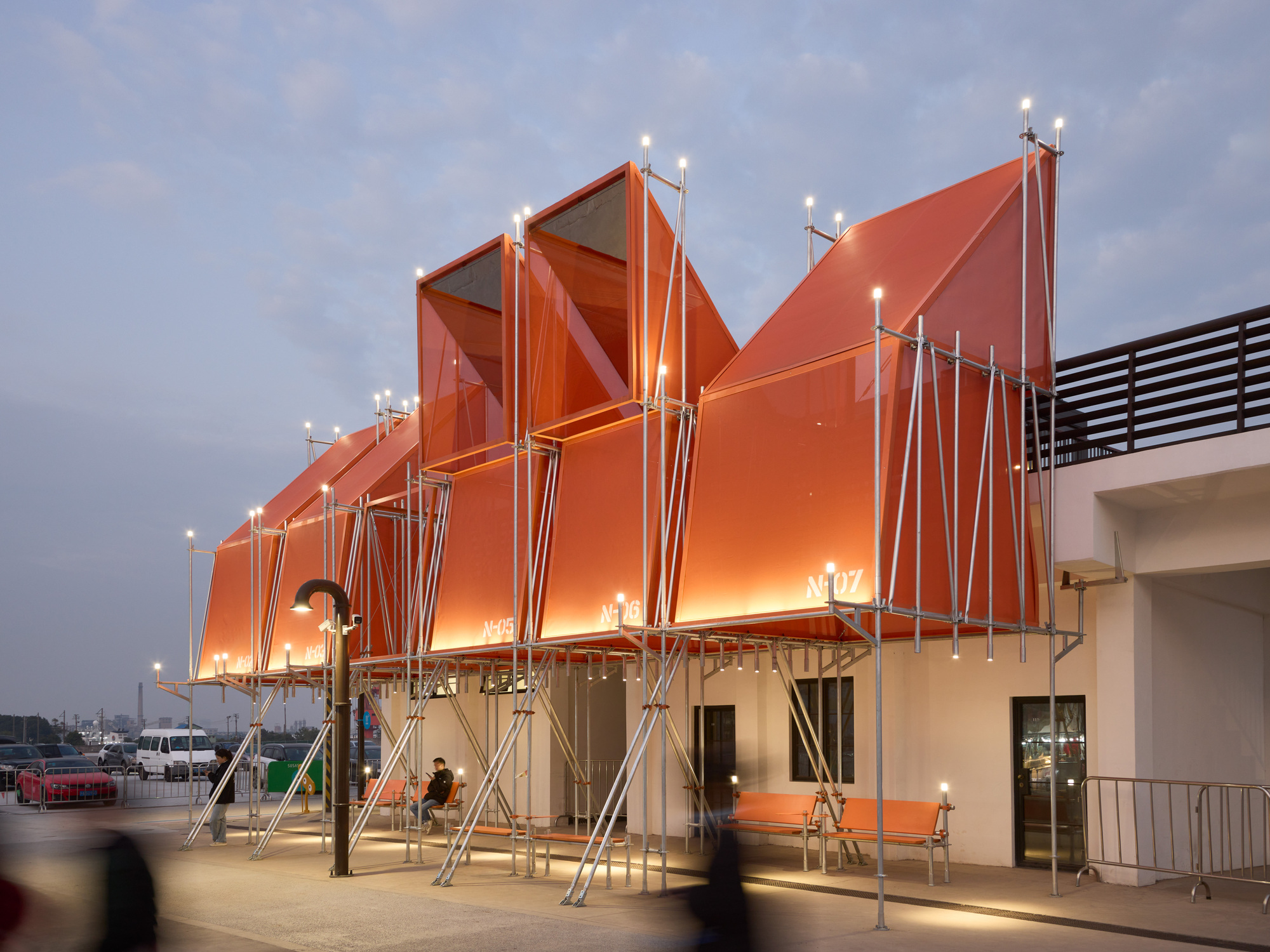 O Dia do Lançamento / Prática na Terra + ARC Z Architects