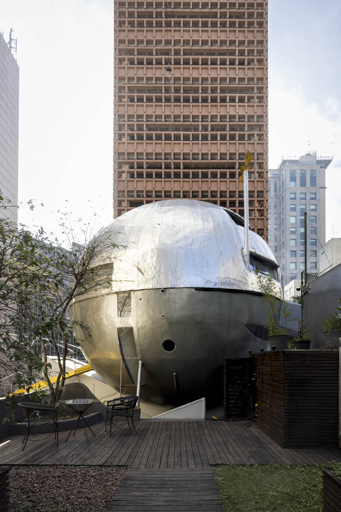Eduardo Longo’s Futuristic Ball-Shaped House in São Paulo to Open for ABERTO5 Exhibition