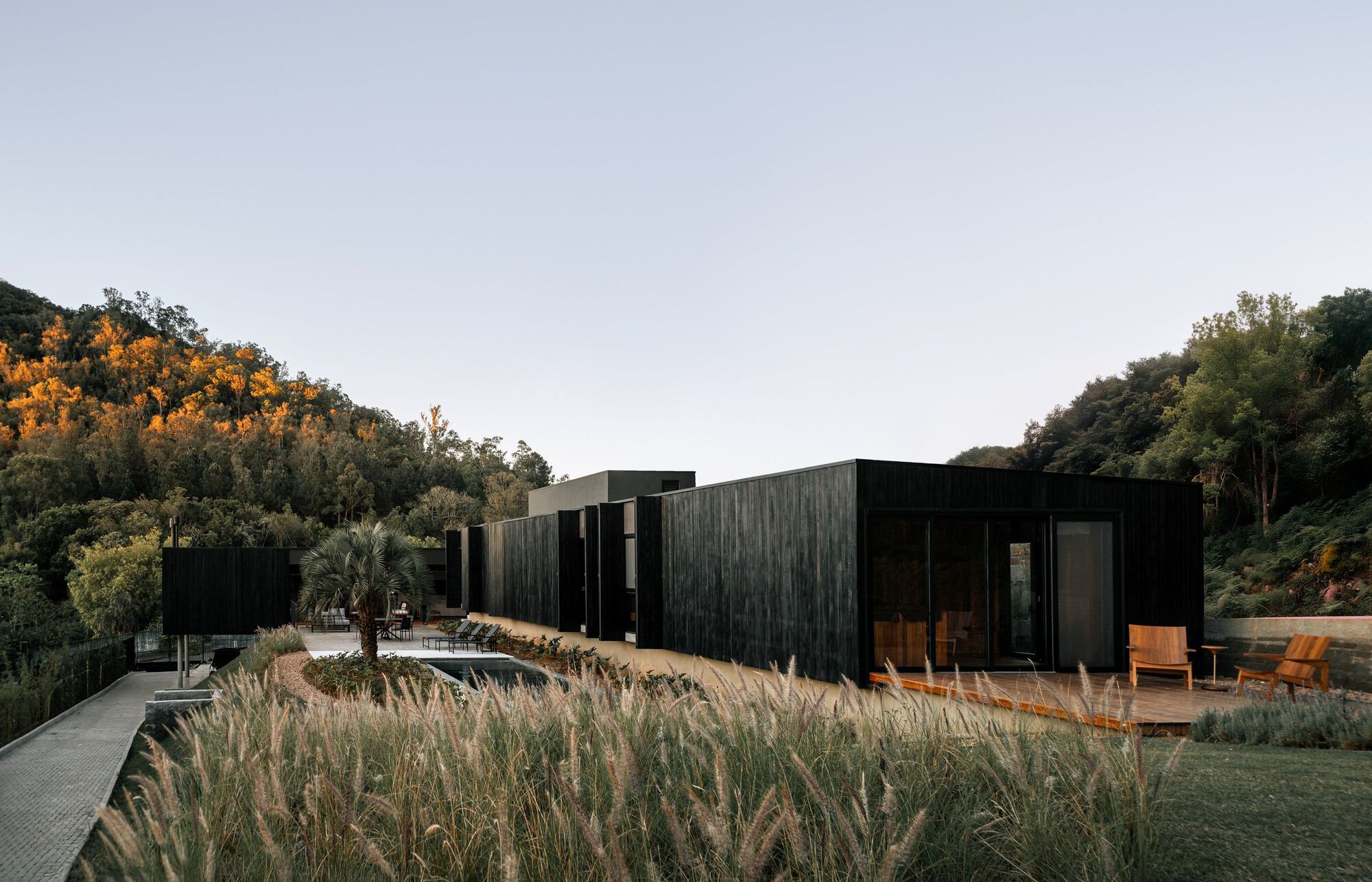 Entremontes House / Harpa Arquitetura