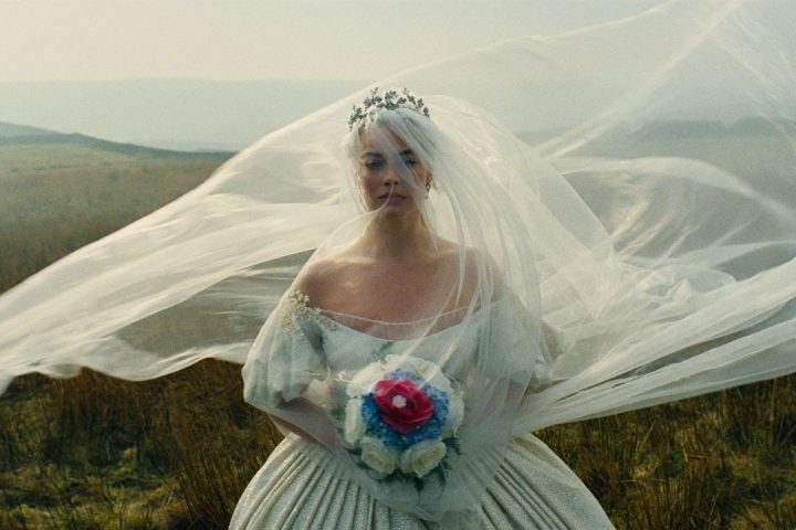 Crítica: ‘O Morro dos Ventos Uivantes’ está dividindo os espectadores – e precisamos conversar sobre isso