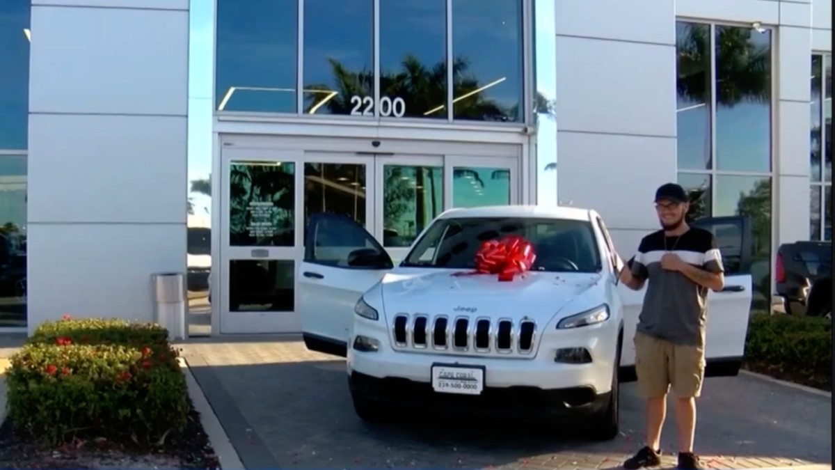 Homem da Flórida compra Jeep Cherokee 2014 por US$ 1