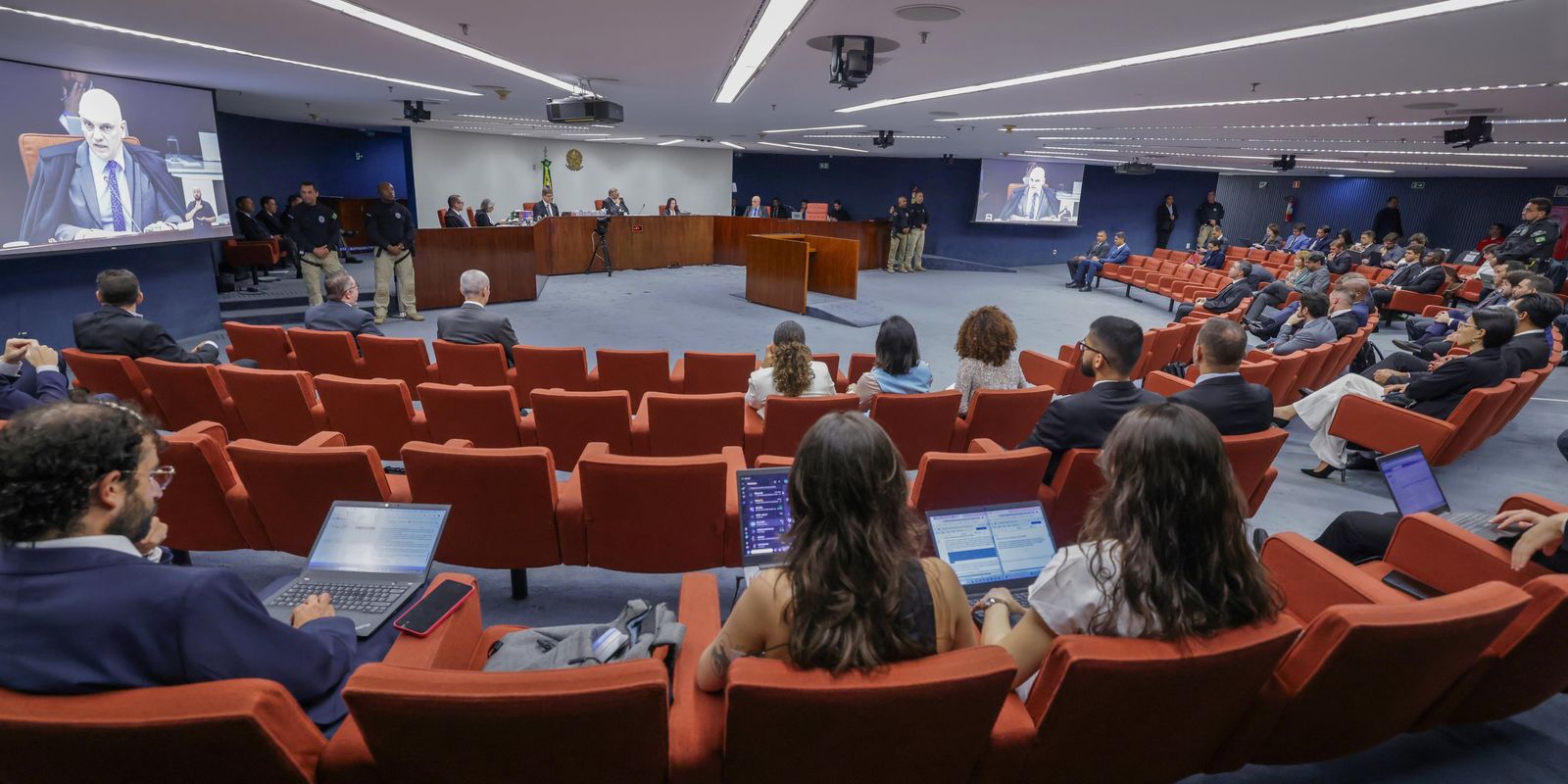 Moraes homologa acordo para que 2 kids pretos evitem prisão