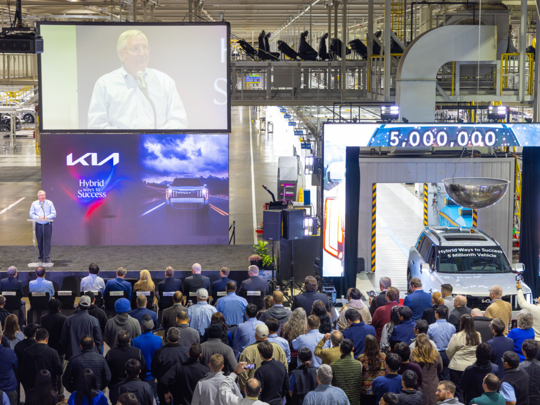 O 2027 Telluride é o primeiro híbrido da Kia construído na América
