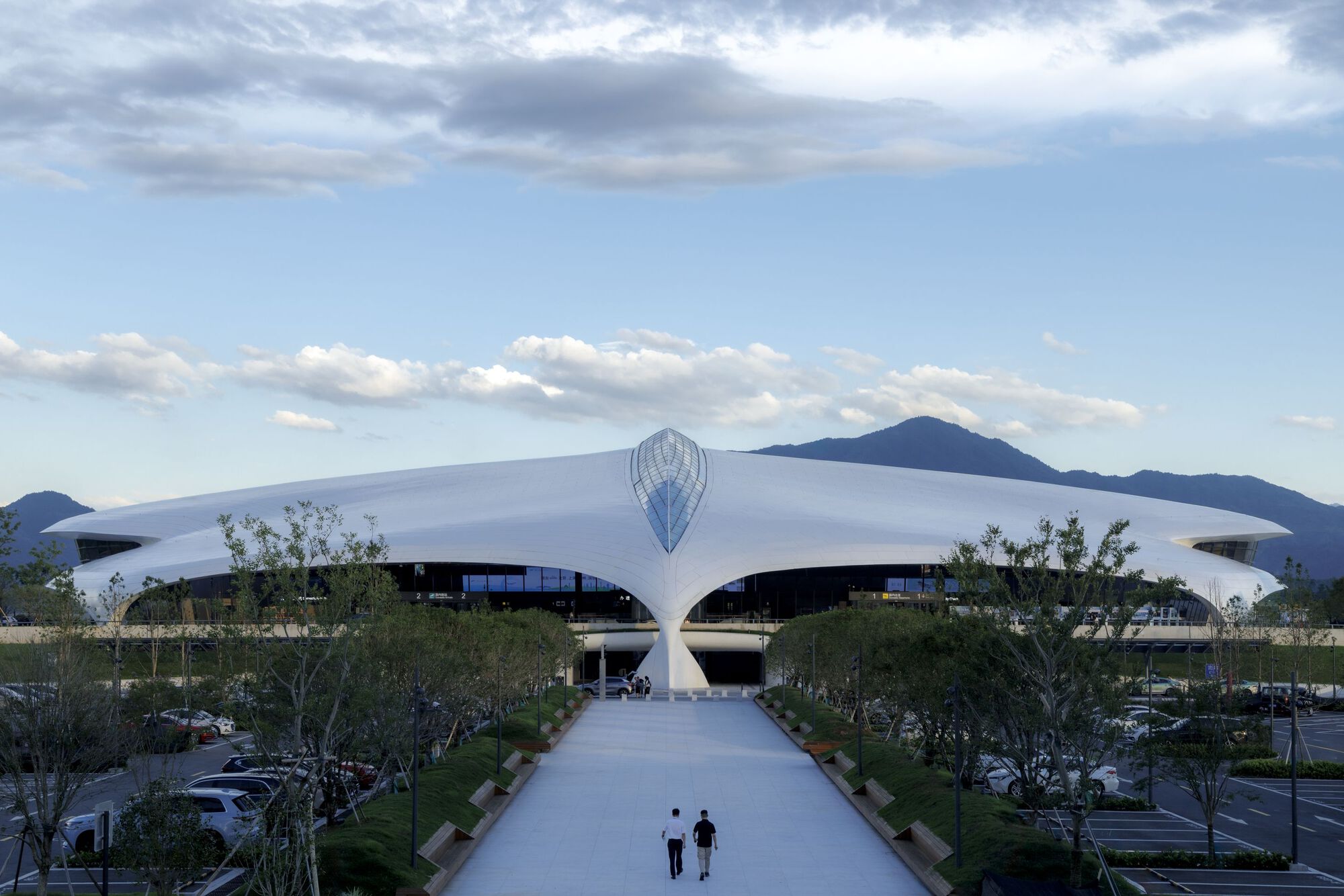Aeroporto de Lishui / MAD Architects