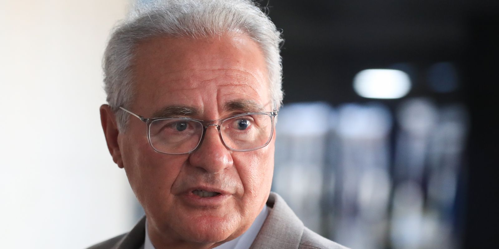 Senadores se reúnem com Fachin e pedem acesso à inquérito do Master