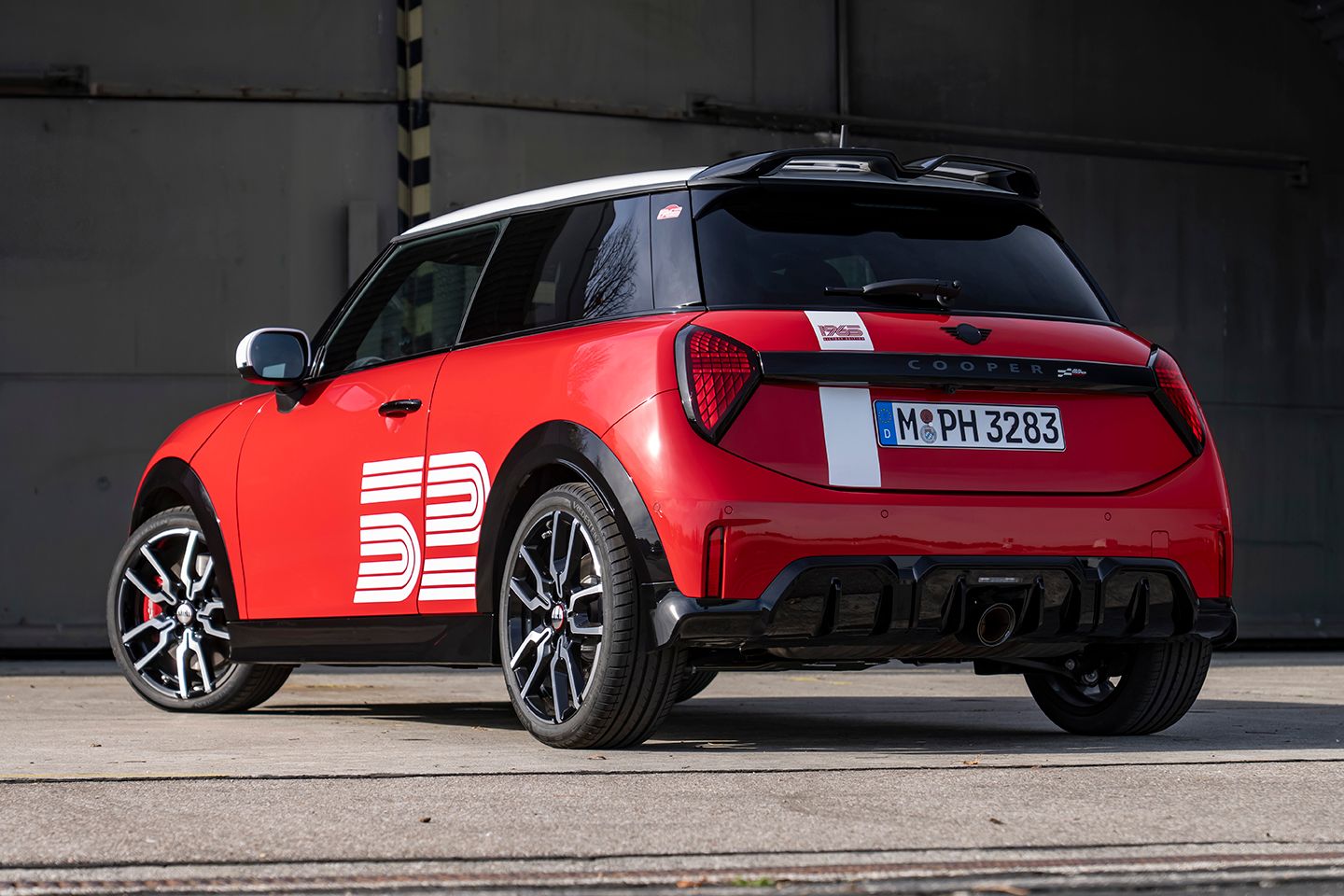 Mini 1965 Victory Edition marca sucesso no rali